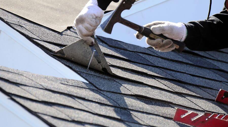 Professional residential roofers in Cumbola, PA